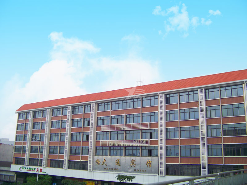 合成樹脂瓦：輕材質(zhì)高性能，助力屋面建材市場持續(xù)發(fā)展